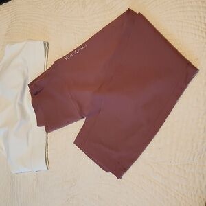 Vitae Apparel Bra and Leggings